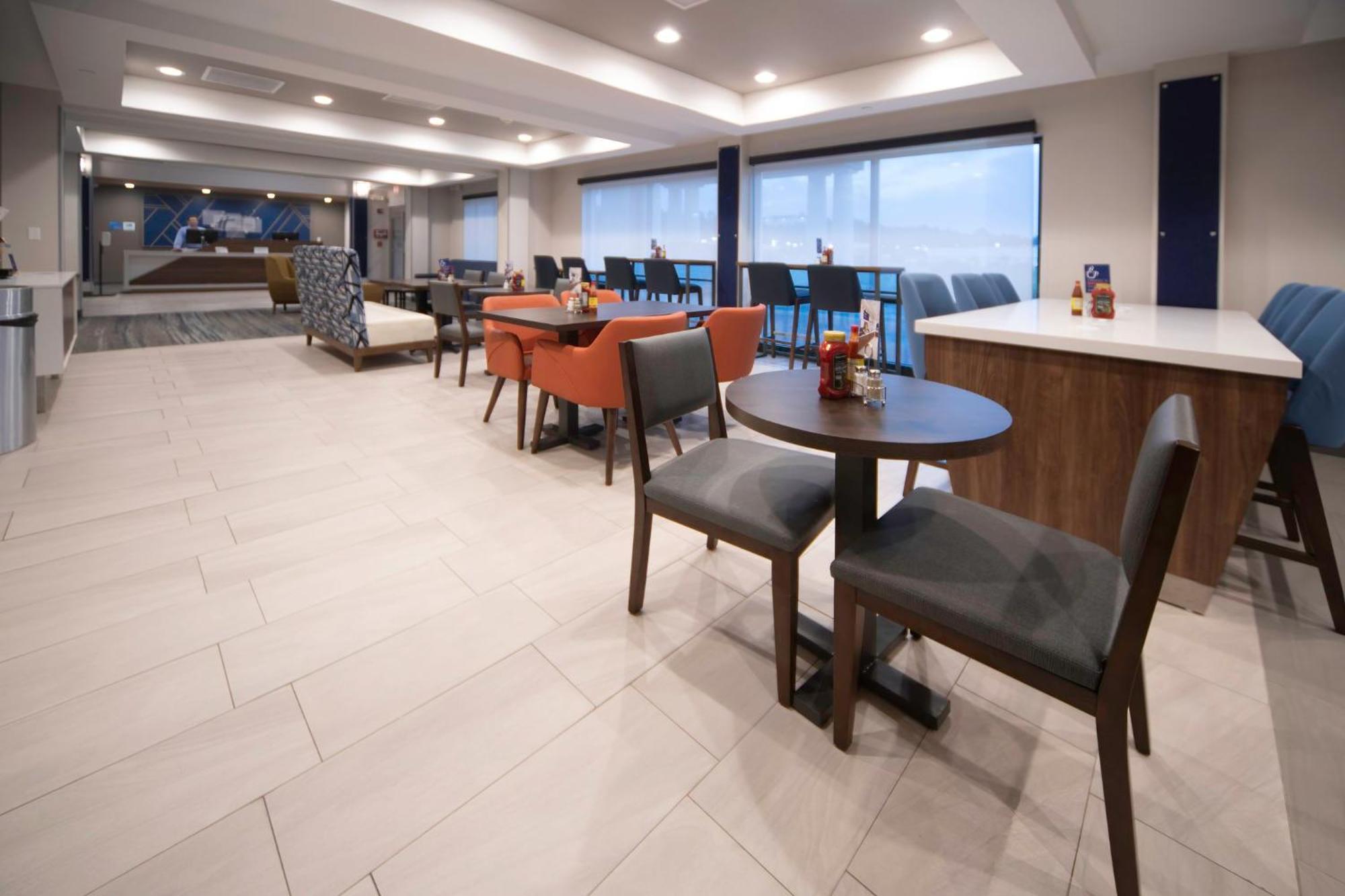 Holiday Inn Express Suites Little Rock West By Ihg Exterior foto