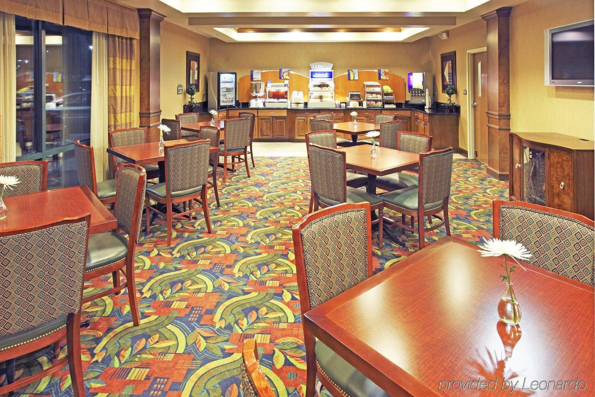 Holiday Inn Express Suites Little Rock West By Ihg Exterior foto